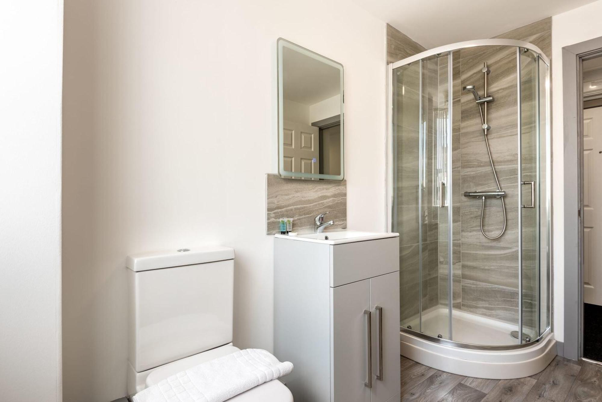 Modern 1 Bedroom Yeadon Apartment Buitenkant foto
